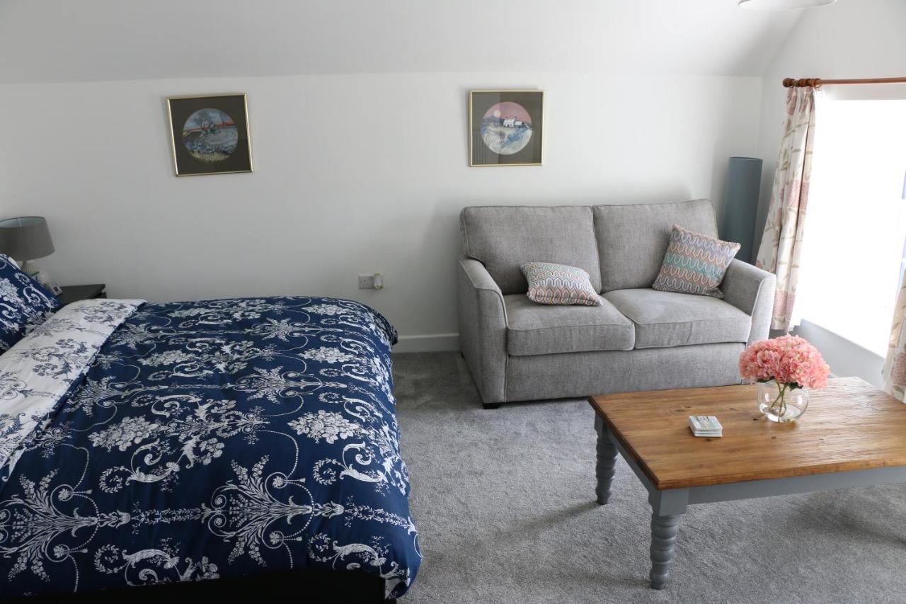 Ty Nant Little Haven Bed & Breakfast ภายนอก รูปภาพ